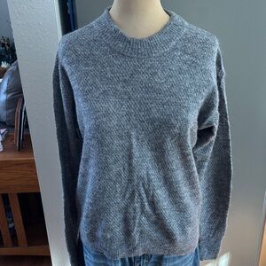 Quince Charcoal Crewneck women’s sweater, size large
